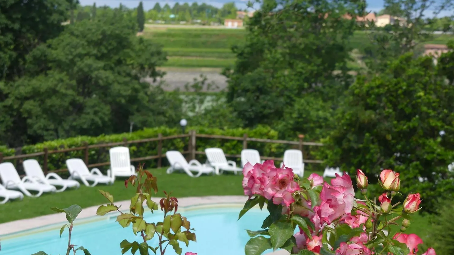 Al Castello Elegante Residenz Mit Schwimmbad Apartment Lazise