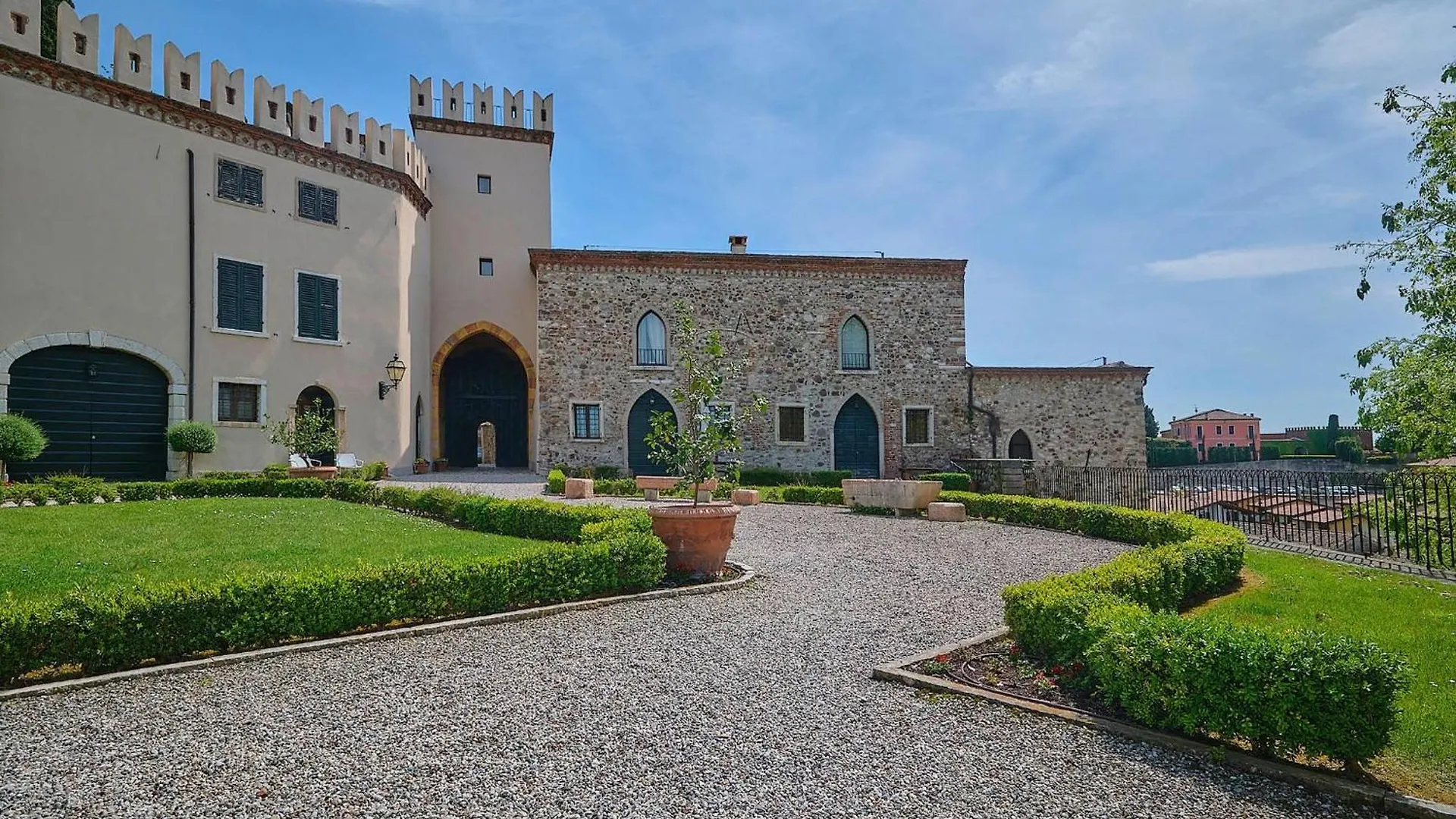Al Castello Elegante Residenz Mit Schwimmbad Apartment Lazise