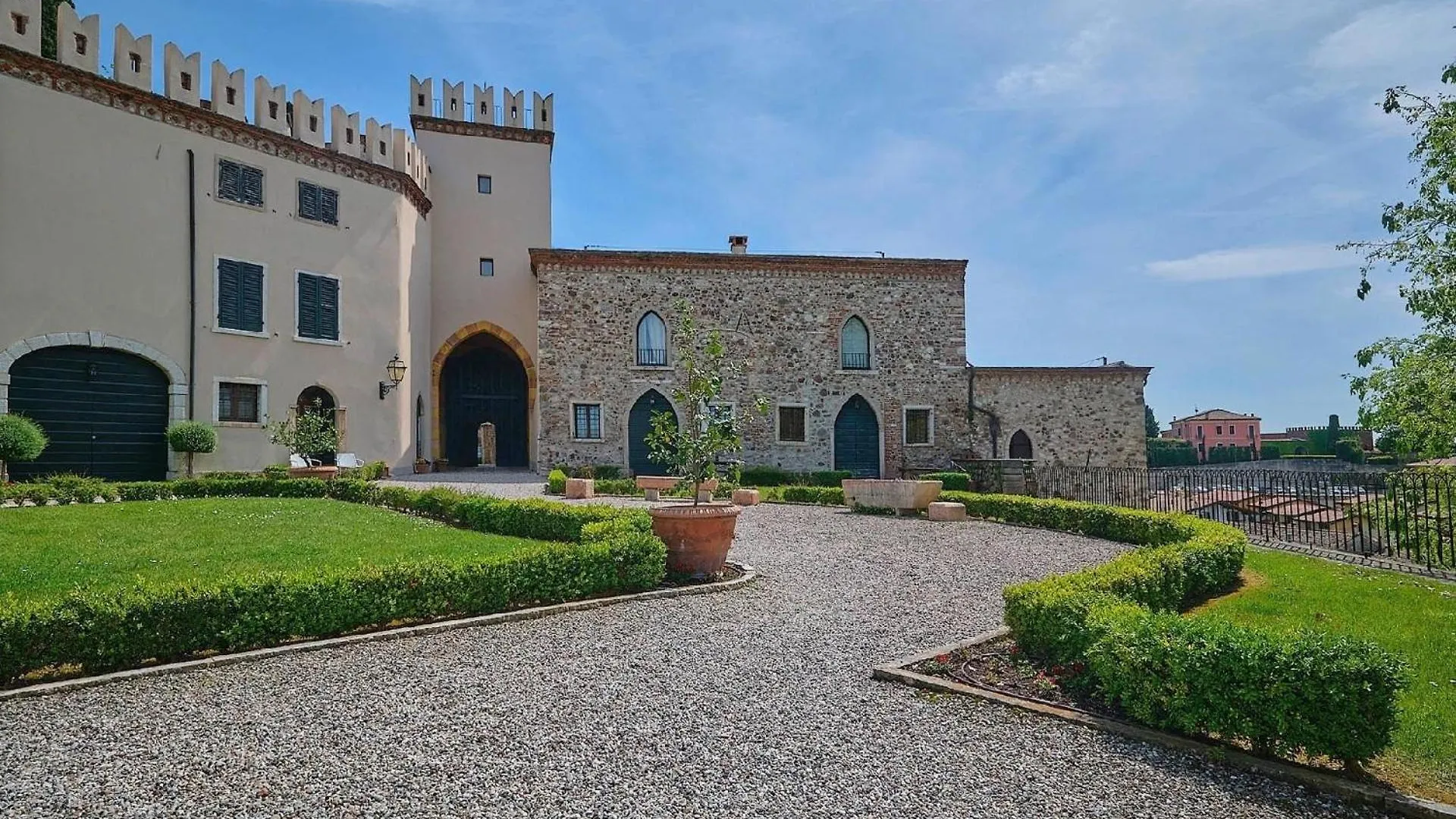 Al Castello - Elegante Residenz Mit Schwimmbad Apartment Lazise