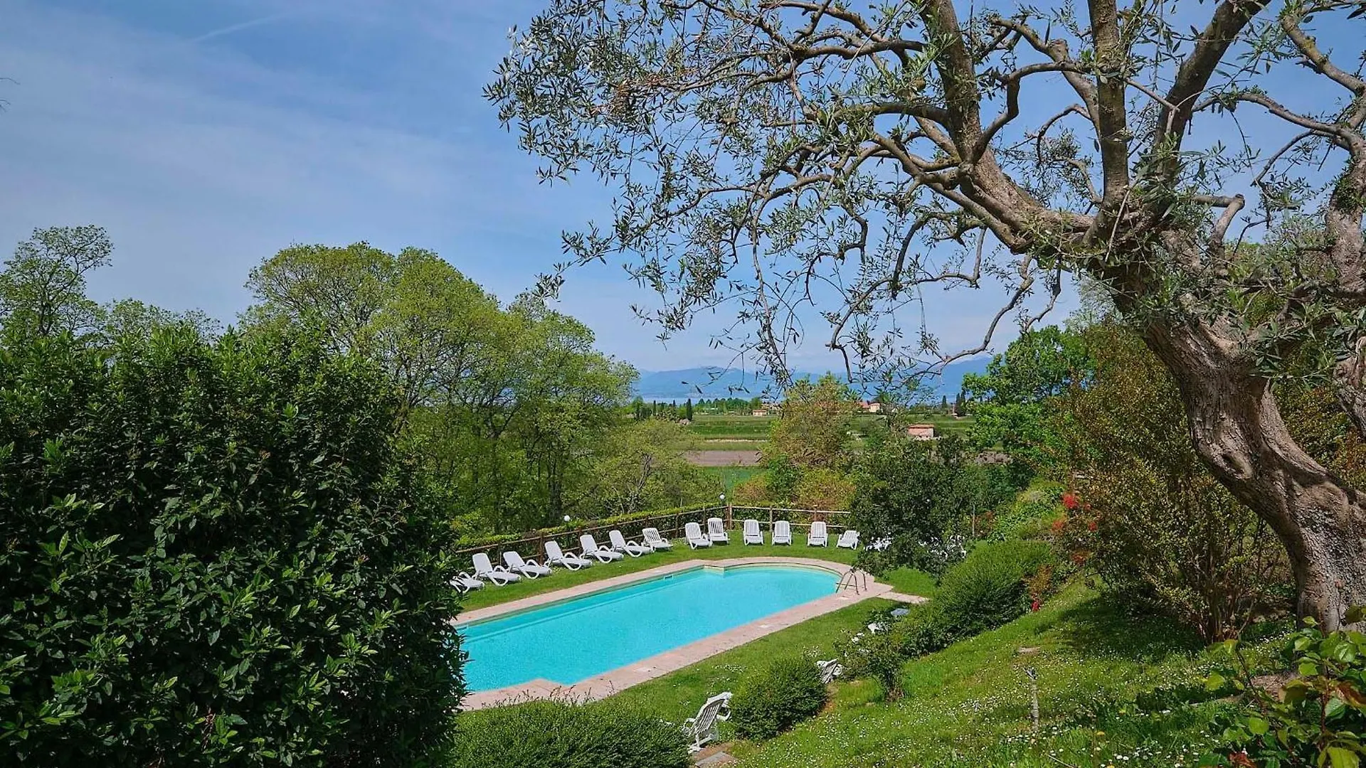 Al Castello Elegante Residenz Mit Schwimmbad Apartment Lazise